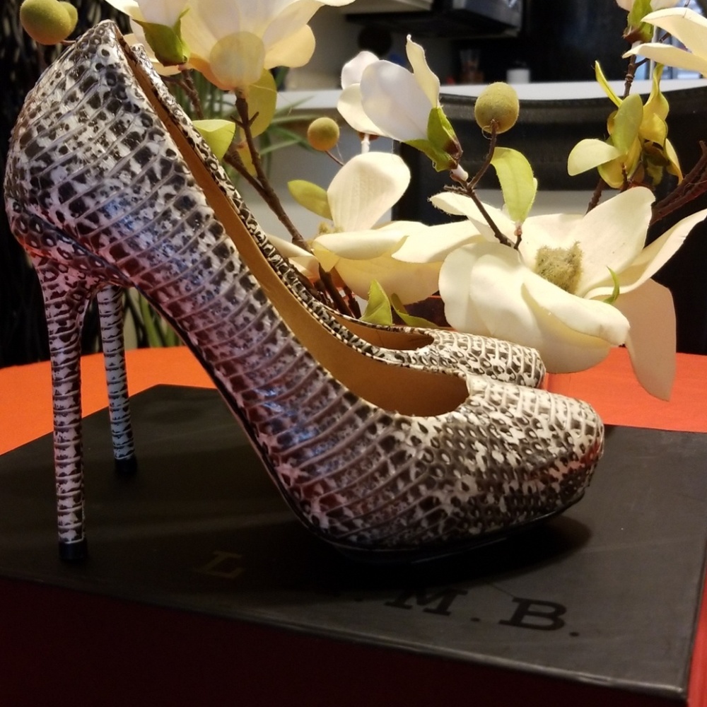 LAMB Prissy alligator heels